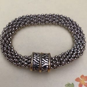 Beautiful unique intricate vntg. 2-tone metal popcorn magnetic clasp bracelet.